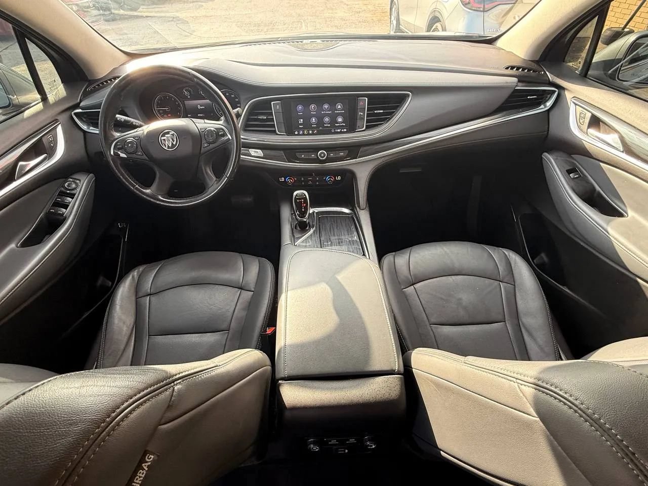 Used 2020 Buick Enclave Essence FWD image 7