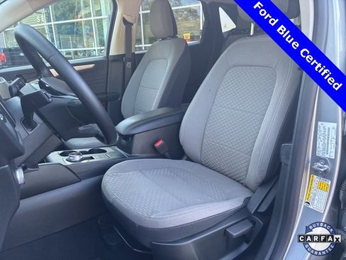 Certified 2022 Ford Escape SE w/ Cold Weather Package image 10