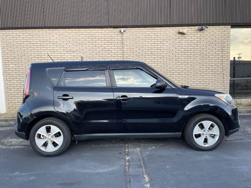 Used 2016 Kia Soul FWD image 6