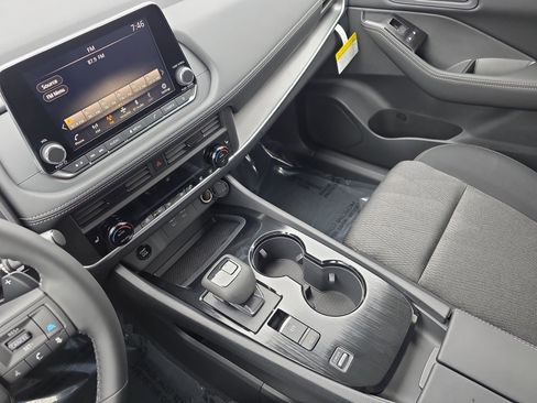 New 2026 Nissan Rogue SV w/ Cold Weather Package FWD image 25