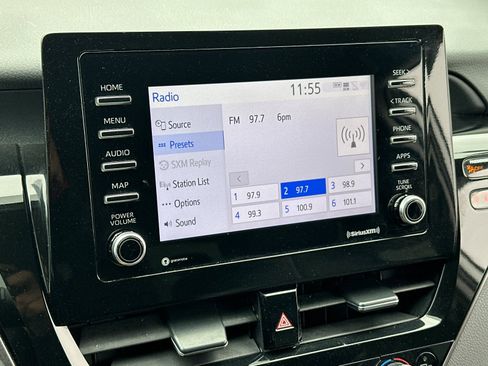 Used 2023 Toyota Camry SE image 16