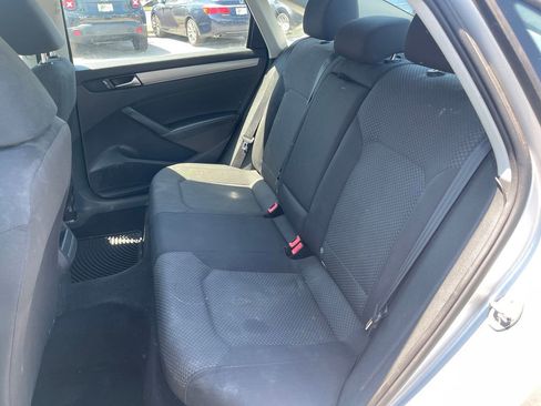 Used 2015 Volkswagen Passat 1.8T S FWD image 16