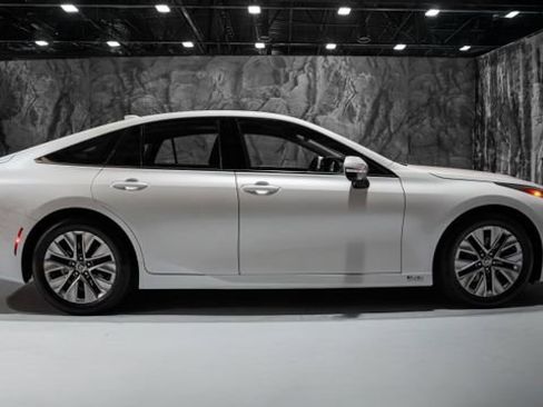 Used 2024 Toyota Mirai w/ Advanced Technology Package RWD image 24