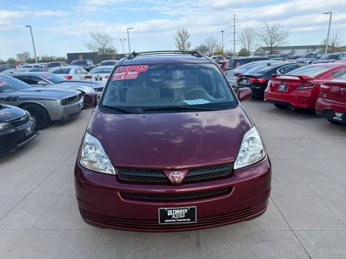 Used 2005 Toyota Sienna LE FWD image 4