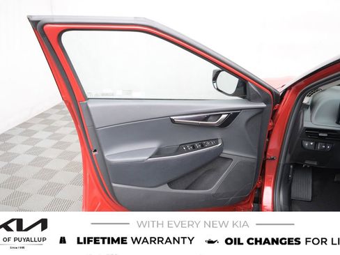 New 2025 Kia EV6 Light AWD/4WD image 9