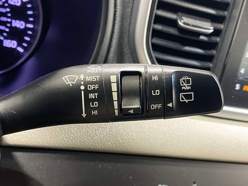 Used 2021 Kia Sportage LX FWD image 25