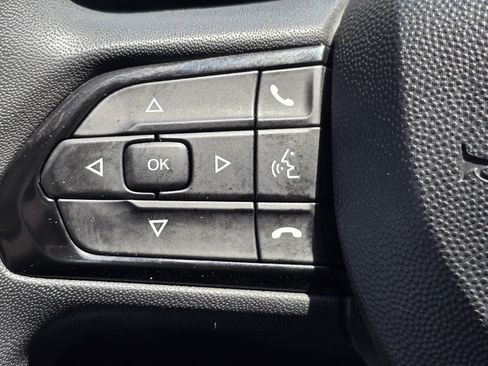 Used 2025 RAM ProMaster 2500 FWD image 42