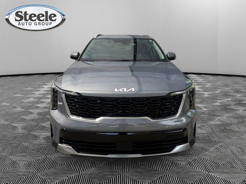 Used 2025 Kia Sorento S AWD/4WD image 8