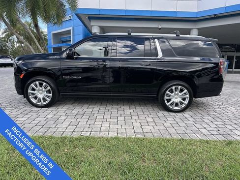 Used 2024 Chevrolet Suburban High Country AWD/4WD image 32