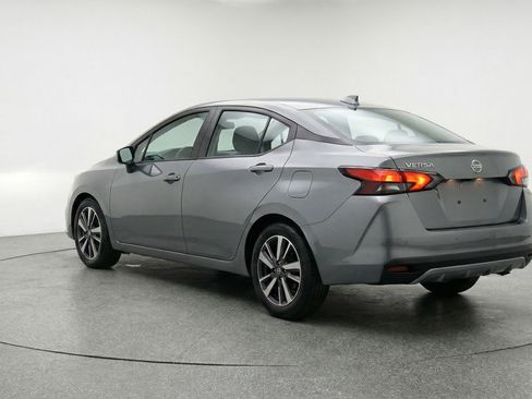 Used 2025 Nissan Versa SV image 5