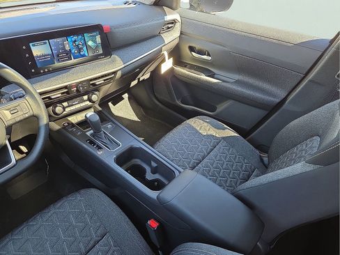 New 2026 Nissan Kicks SV w/ SV Premium Package image 12