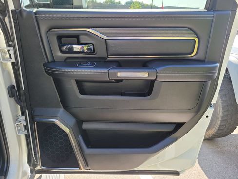 Used 2022 RAM 2500 Limited w/ Night Edition AWD/4WD image 36