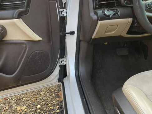 Used 2016 Chevrolet Malibu LT image 22