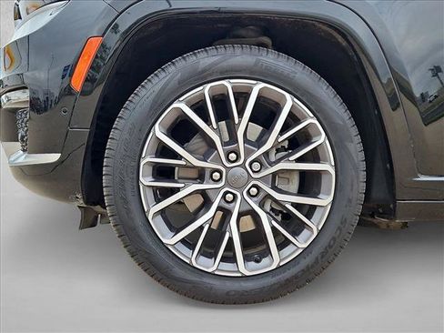 Used 2021 Jeep Grand Cherokee L Summit AWD/4WD image 27