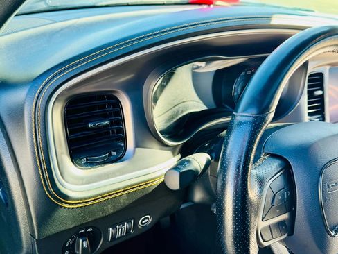Used 2022 Dodge Charger Scat Pack RWD image 13