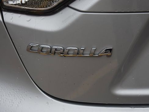 Used 2024 Toyota Corolla LE image 7