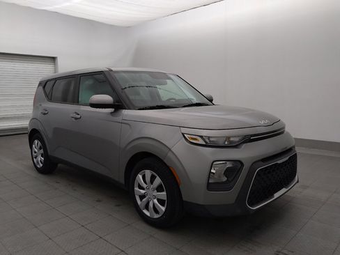 Used 2022 Kia Soul LX FWD image 11