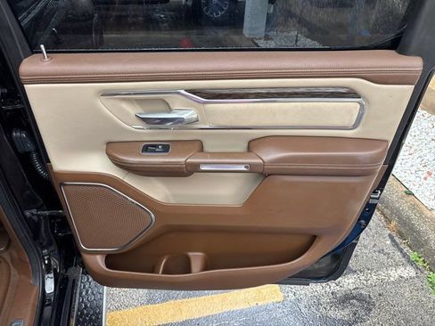 Used 2019 RAM 1500 Laramie AWD/4WD image 64