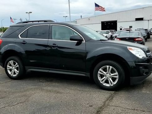 Used 2014 Chevrolet Equinox LT w/ Driver Convenience Package FWD image 2