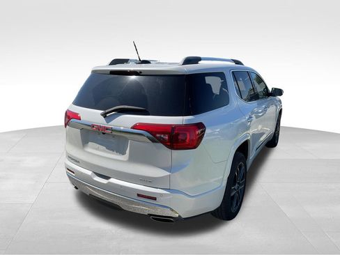 Used 2019 GMC Acadia Denali w/ Technology Package AWD/4WD image 9