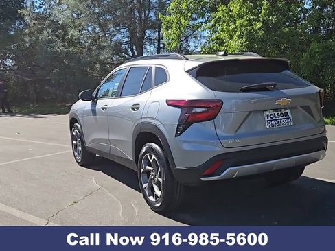 New 2026 Chevrolet Trax LT image 9