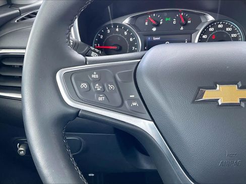 Used 2023 Chevrolet Equinox LT FWD image 18