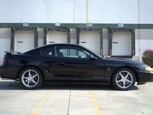 Used 1997 Ford Mustang Cobra image 8