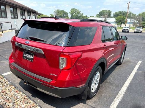 Used 2021 Ford Explorer XLT w/ Equipment Group 202A image 3