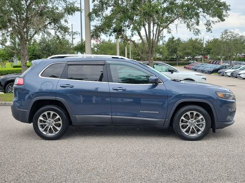 Used 2021 Jeep Cherokee Latitude Lux w/ Sun & Sound Group FWD image 4