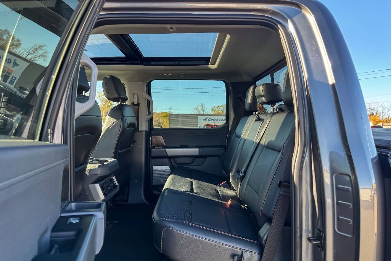Used 2024 Ford F350 Lariat w/ Sport Appearance Package AWD/4WD image 24
