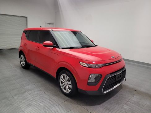 Used 2020 Kia Soul LX FWD image 13