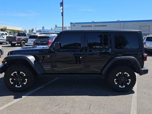 Used 2024 Jeep Wrangler Unlimited Rubicon 4xe w/ Technology Group image 5