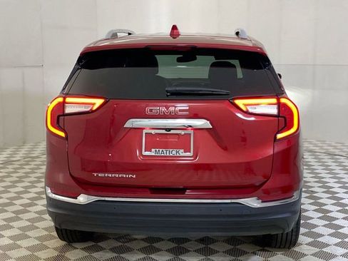 Used 2023 GMC Terrain SLT image 18