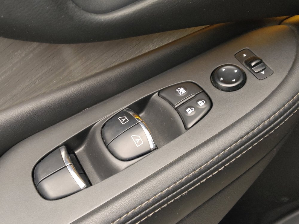Used 2016 Nissan Murano SL w/ SL Technology Package FWD image 27