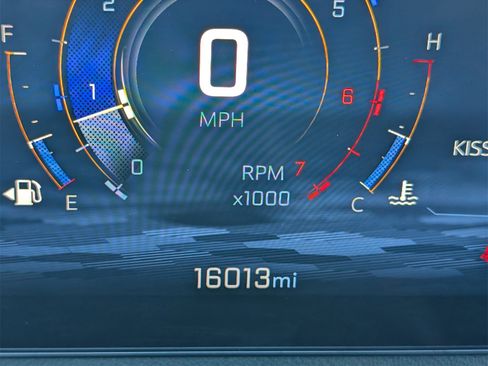 Used 2024 Chevrolet Traverse RS w/ LPO, Floor Liner Package image 6