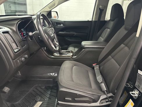 Used 2020 GMC Canyon SLE w/ Elevation Edition AWD/4WD image 19