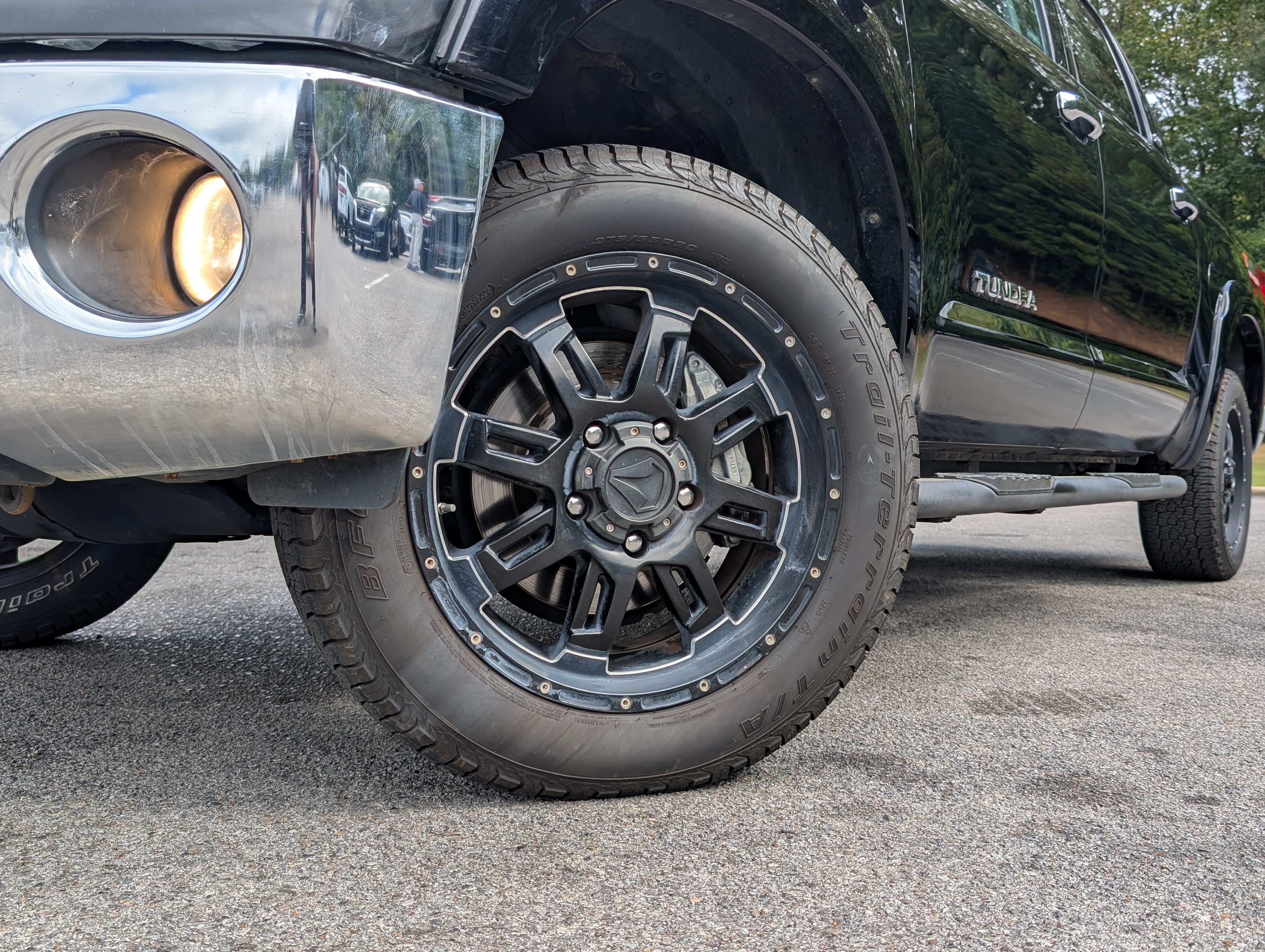 Used 2013 Toyota Tundra 2WD CrewMax w/ SR5 Pkg image 28