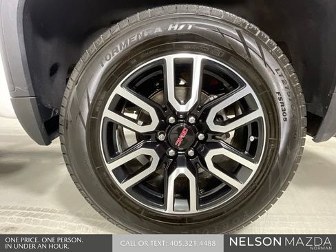 Used 2019 GMC Sierra 1500 AT4 w/ AT4 Premium Package AWD/4WD image 10