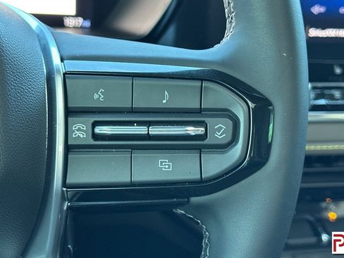 Certified 2024 Chevrolet Colorado ZR2 w/ Technology Package image 28