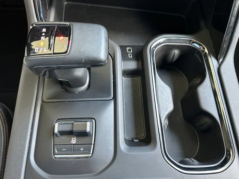 Used 2023 GMC Sierra 1500 AT4 w/ AT4 Premium Package AWD/4WD image 18