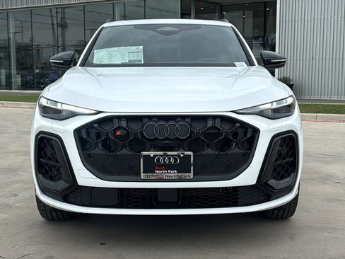 New 2025 Audi SQ5 Premium Plus image 2