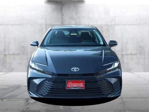 Used 2025 Toyota Camry LE FWD image 4