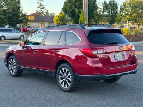 Used 2015 Subaru Outback 2.5i Limited AWD/4WD image 3