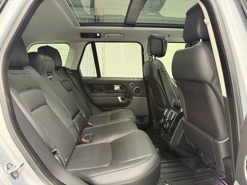 Used 2019 Land Rover Range Rover Supercharged image 15