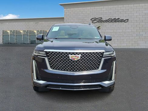 Used 2021 Cadillac Escalade Premium Luxury w/ Performance Package AWD/4WD image 2