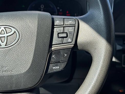 Used 2025 Toyota Camry LE FWD image 30