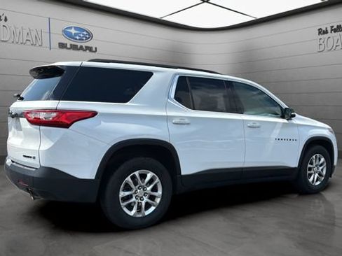 Used 2019 Chevrolet Traverse LT w/ LPO, Blackout Package AWD/4WD image 4