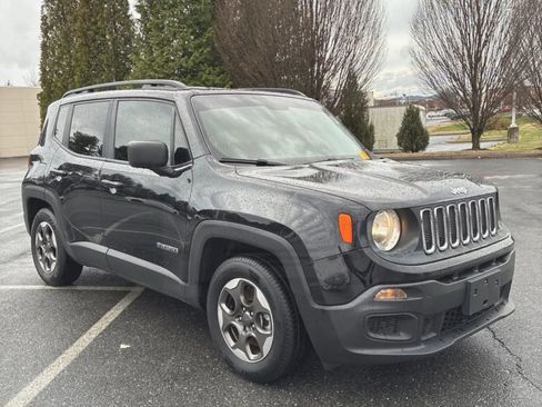 Used 2017 Jeep Renegade Sport w/ Power & Air Group image 3