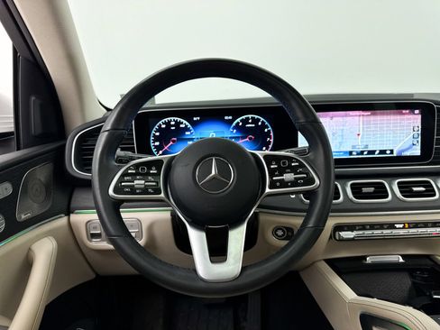 Used 2021 Mercedes-Benz GLE 350 4MATIC image 4