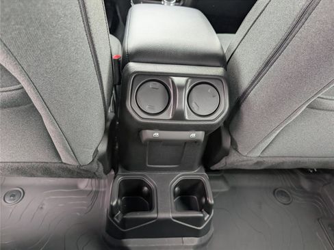 New 2026 Jeep Gladiator Sport AWD/4WD image 14